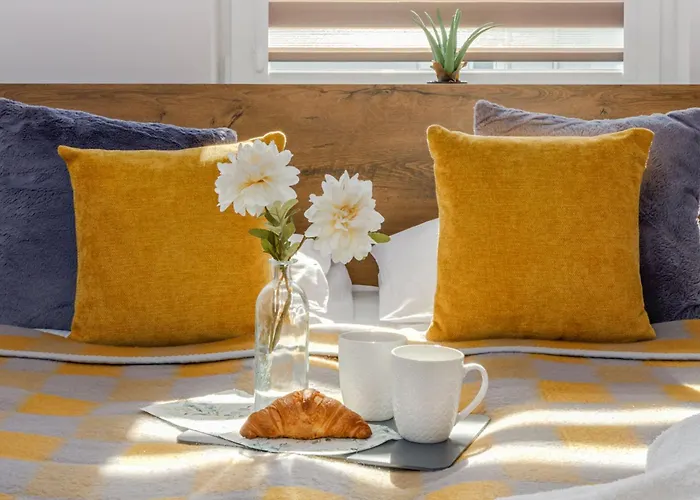 Apartment Coast Breeze Stylish By Renters